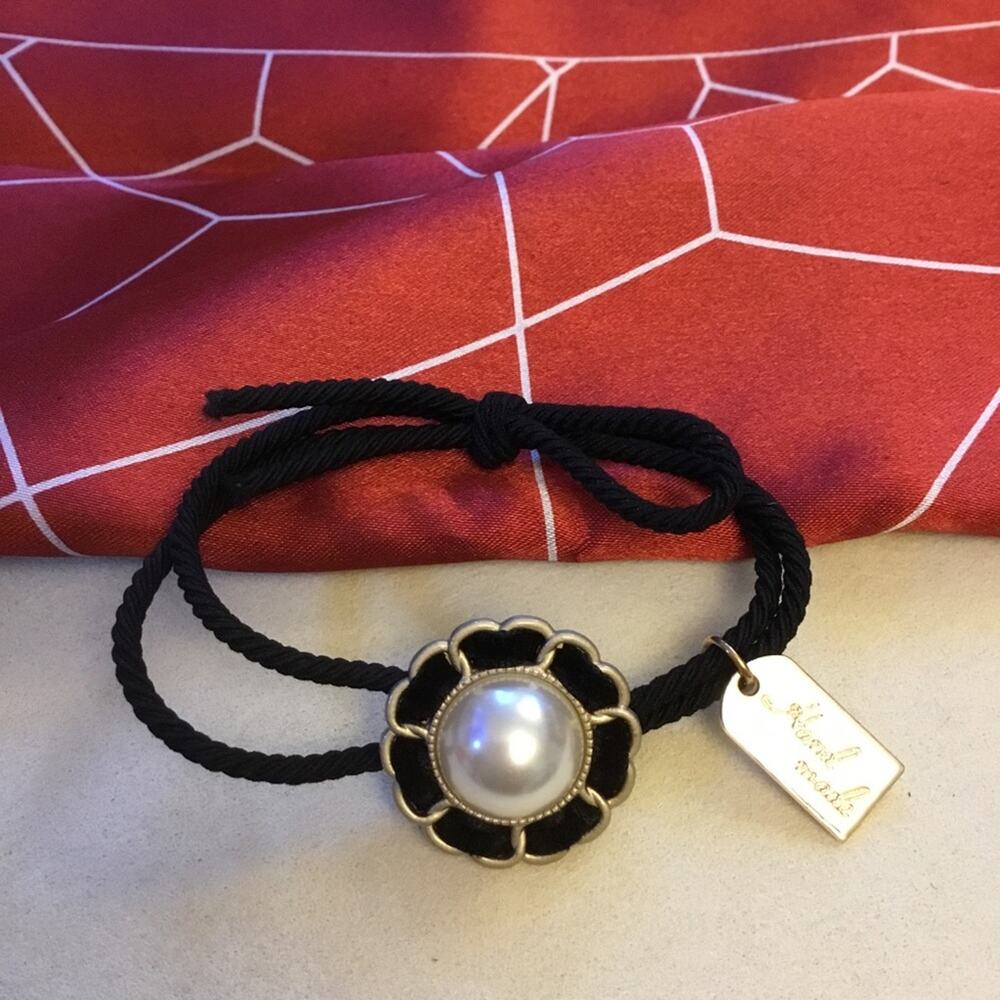 Black & Matte Gold Pearl Floret Detail Rope Hair Tie